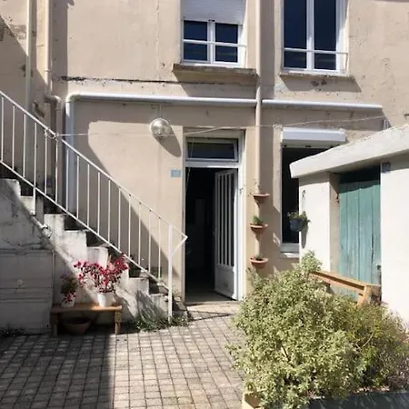Apartment Calme Et Chaleureux Avec Stationnement Gratuit *